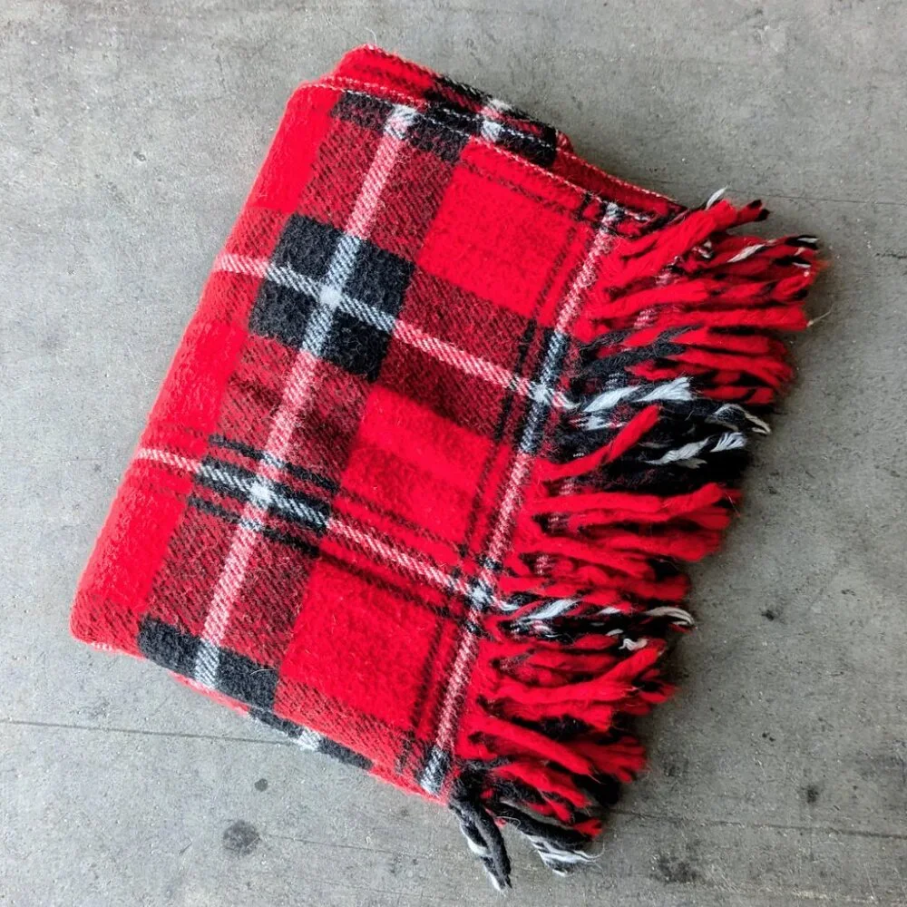 Vintage Faribo Faribault Woolen Mills Red Black Plaid Fringe Blanket